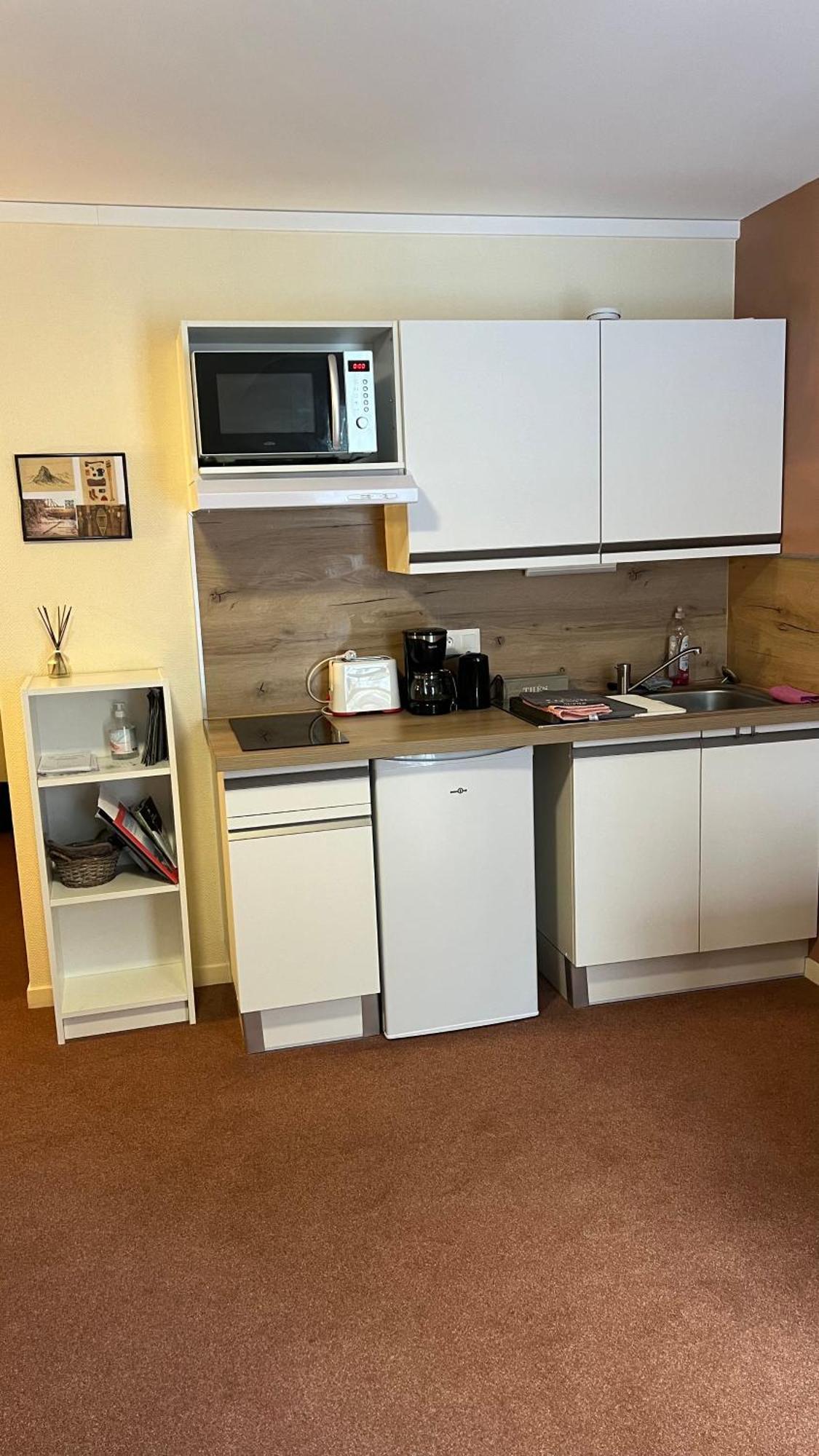 Apartment Aux Pieds Des Pistes, Des Chemins De Rando Les Deserts (Savoie)